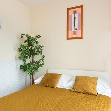 Cozy Modern Apartment Astoria Magic Orange Old Town Krakow Dış mekan fotoğraf