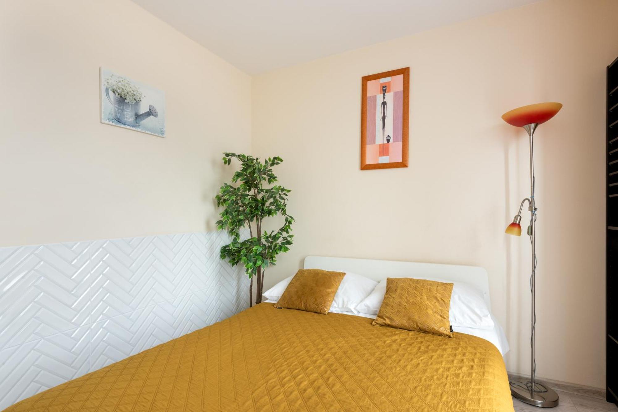 Cozy Modern Apartment Astoria Magic Orange Old Town Krakow Dış mekan fotoğraf